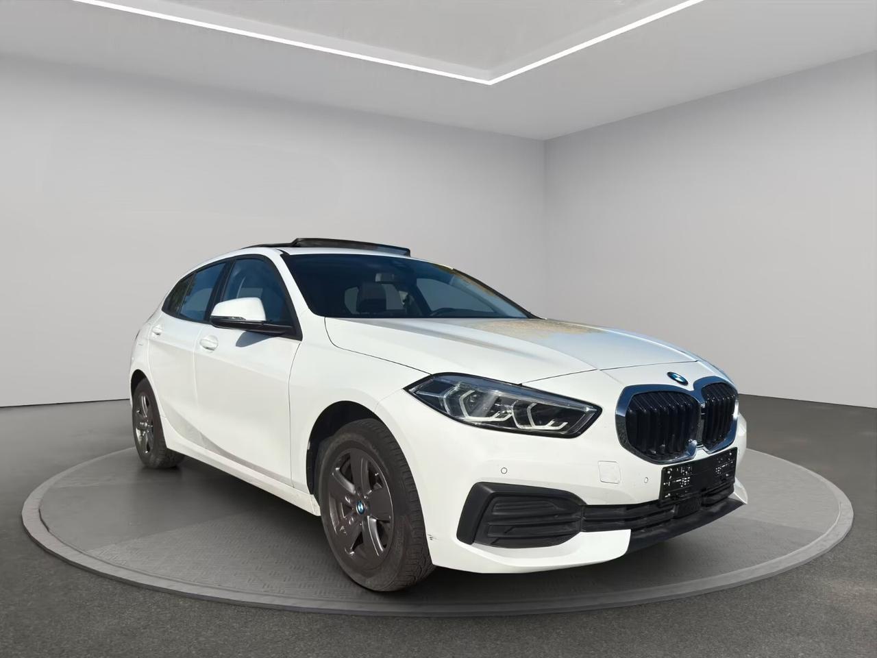 BMW 118i 5p. LED / TETTO / VIRTUAL