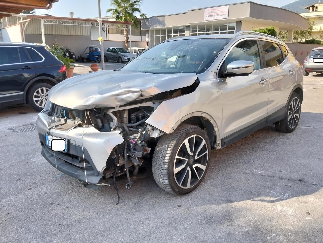 Nissan Qashqai 1.5 dCi N-Connecta 2016 SINISTRATA