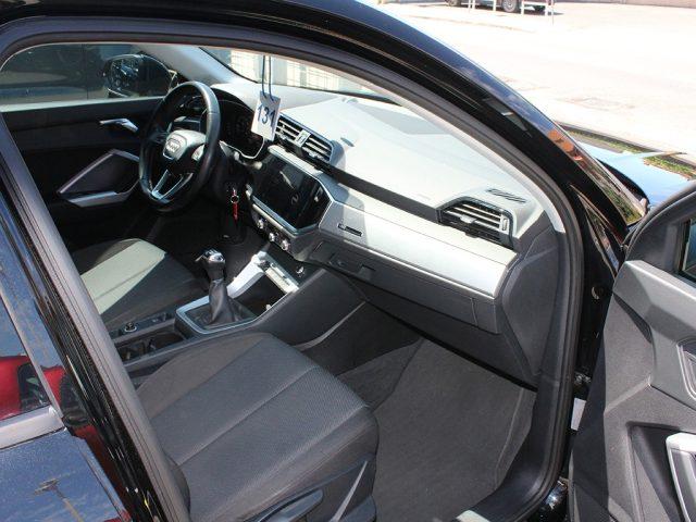 AUDI Q3 35 TFSI Business