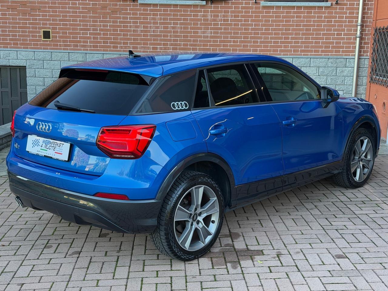 Audi Q2 35 TFSI S tronic Identity Black