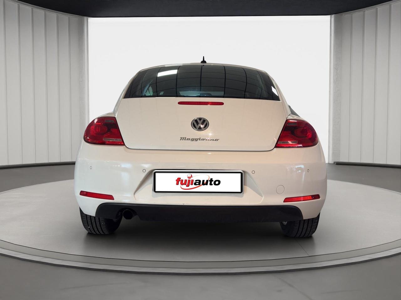 Volkswagen Maggiolino 1.6 tdi Design 105cv