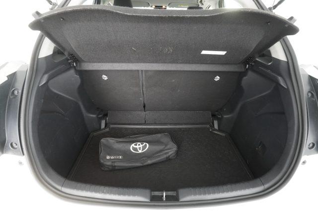 TOYOTA Yaris Yaris 1.0 5 porte Active