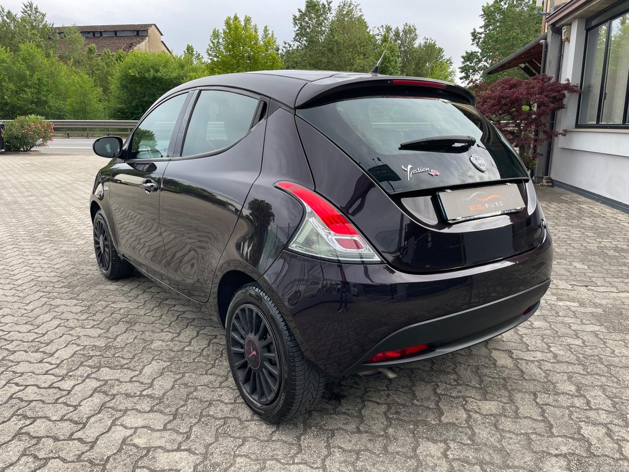 Lancia Ypsilon 1.2 69 CV 5 porte GPL Ecochic Elefantino