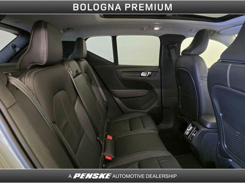 Volvo XC40 XC40 B4 AWD automatico Ultimate Dark