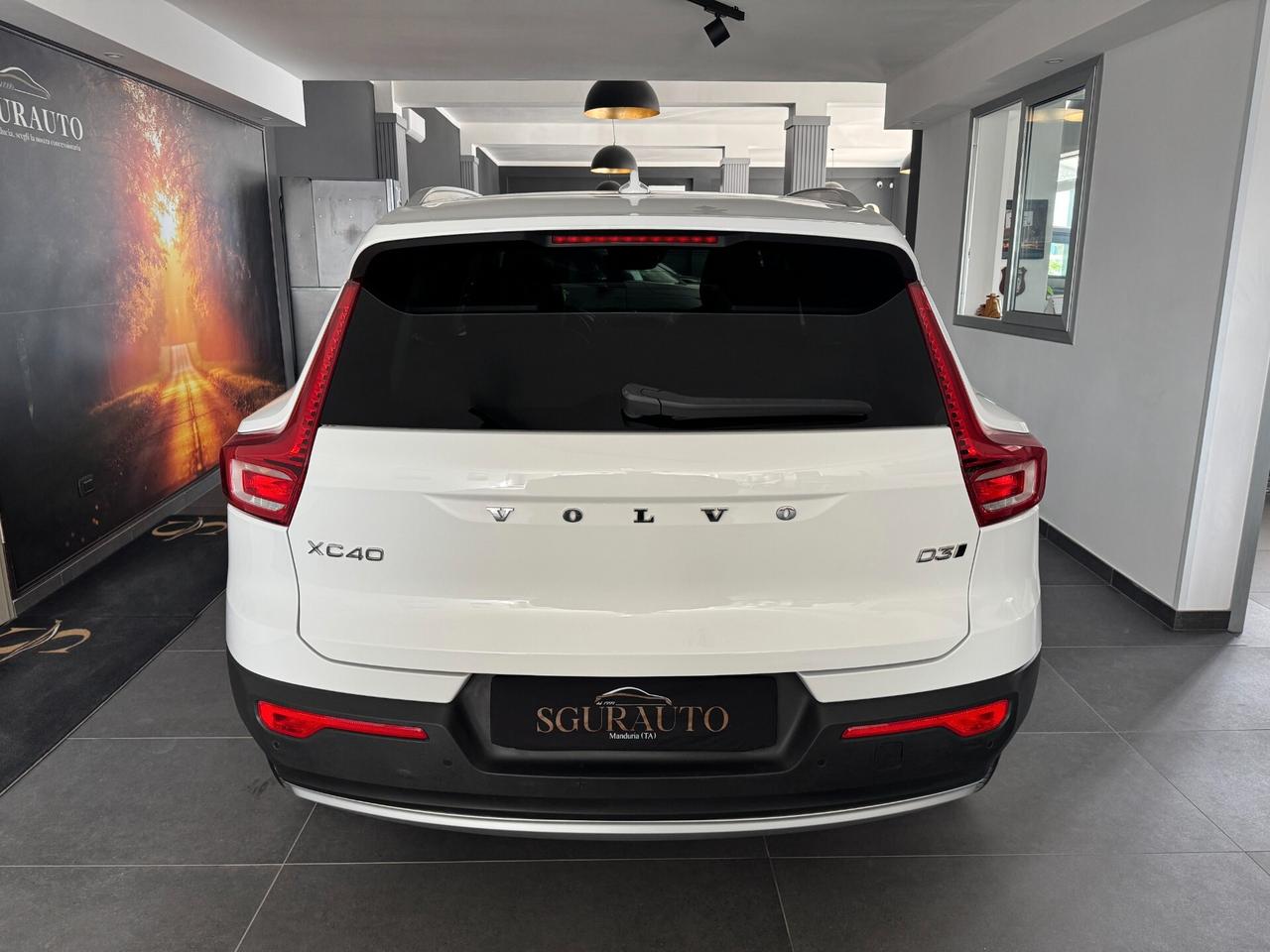 VOLVO XC40 D3 2.0 AWD GEARTRONIC MOMENTUM PRO 2020