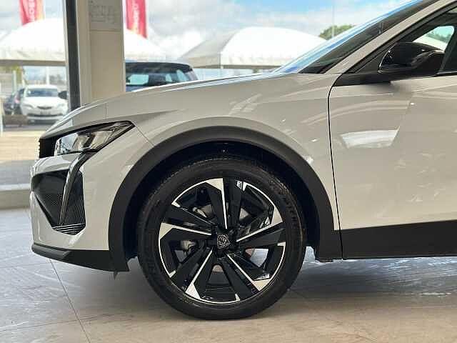 Peugeot 408 Hybrid 136 e-DCS6 Allure