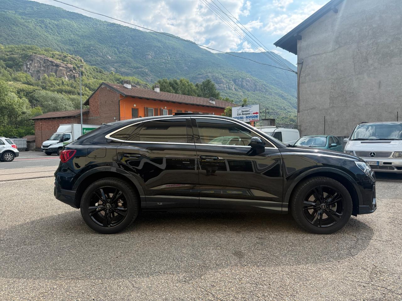 Audi Q3 45 TFSI e S tronic line edition