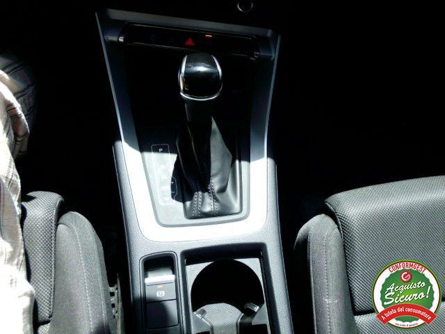 AUDI Q3 35 TDI S line edition