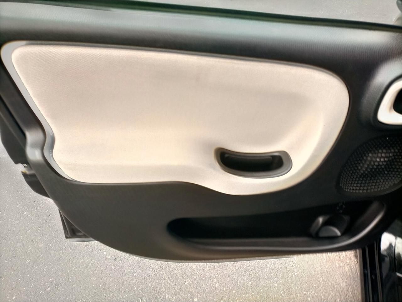 Fiat Panda 1.2 EasyPower Lounge gpl