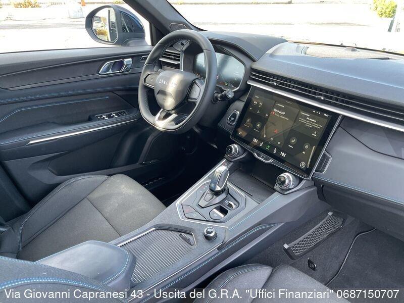 Lynk & Co 01 01 PHEV
