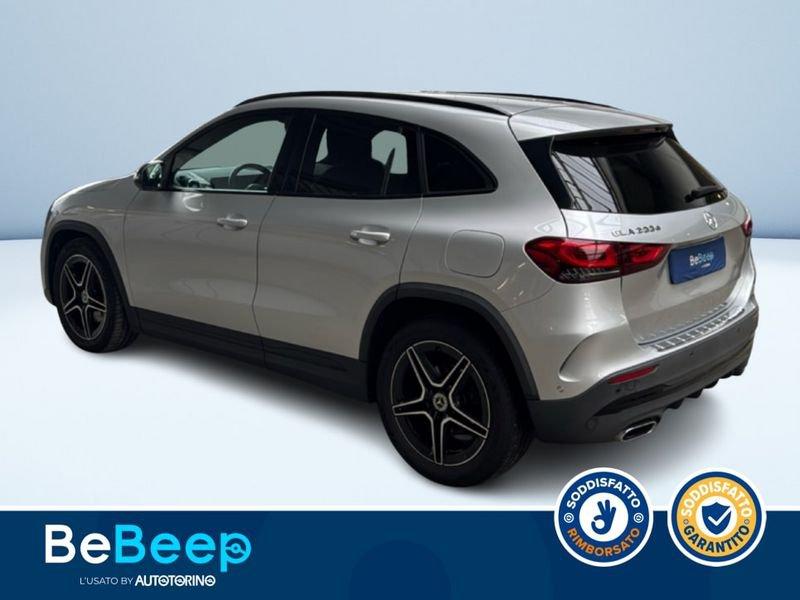 Mercedes-Benz GLA 200 D PREMIUM AUTO