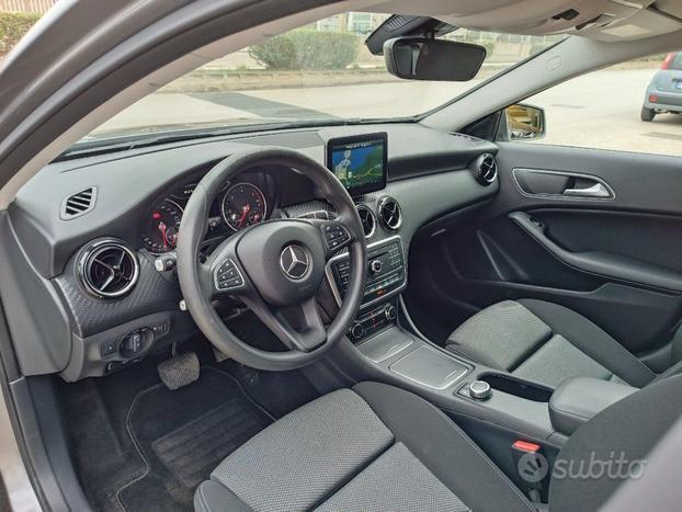 MERCEDES-BENZ GLA 200 d Automatic Executive I.