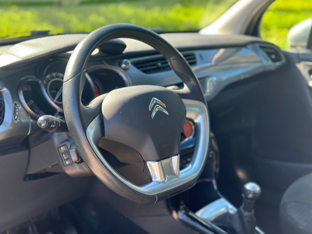 Citroen C3 1.4 HDi 70 Exclusive 2011 - TETTO