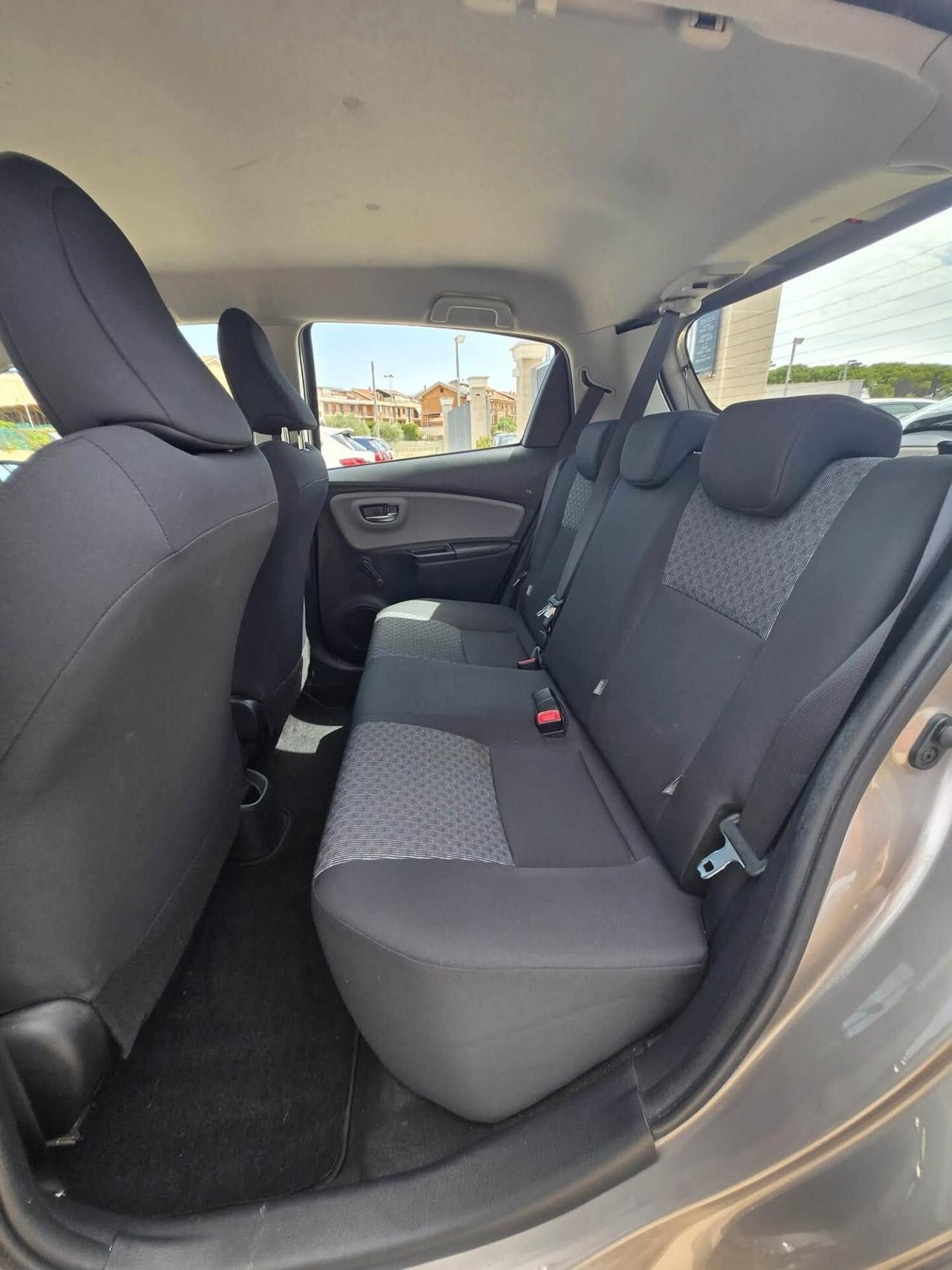 Toyota Yaris 1.0 5 porte Lounge