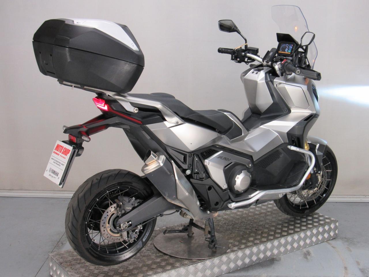 Honda X-ADV 750 ABS DCT