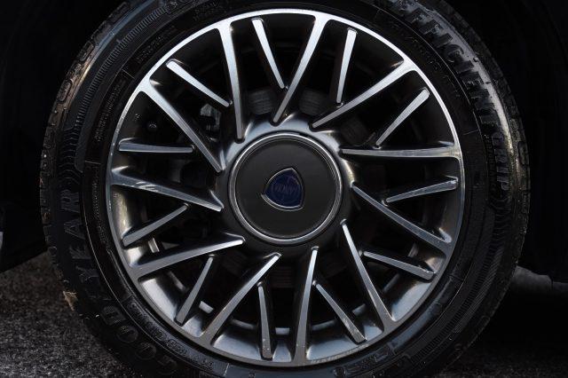 LANCIA Ypsilon 1.0 FireFly 5 p. S&S Hybrid GOLD *CAM*5 POSTI*