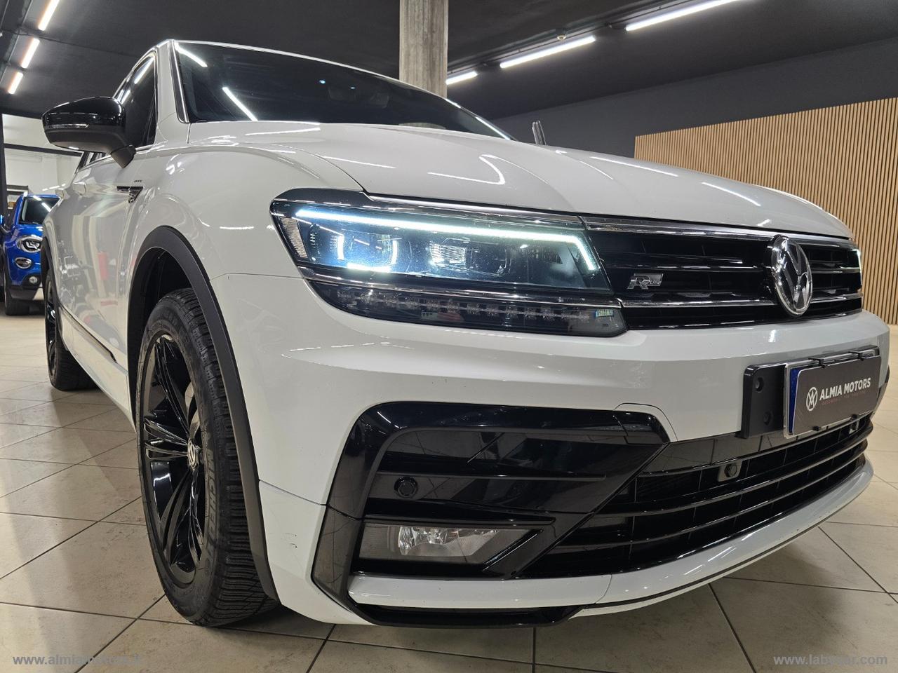 VOLKSWAGEN Tiguan 2.0 BiTDI DSG 4MOTION R-LINE 240 CV