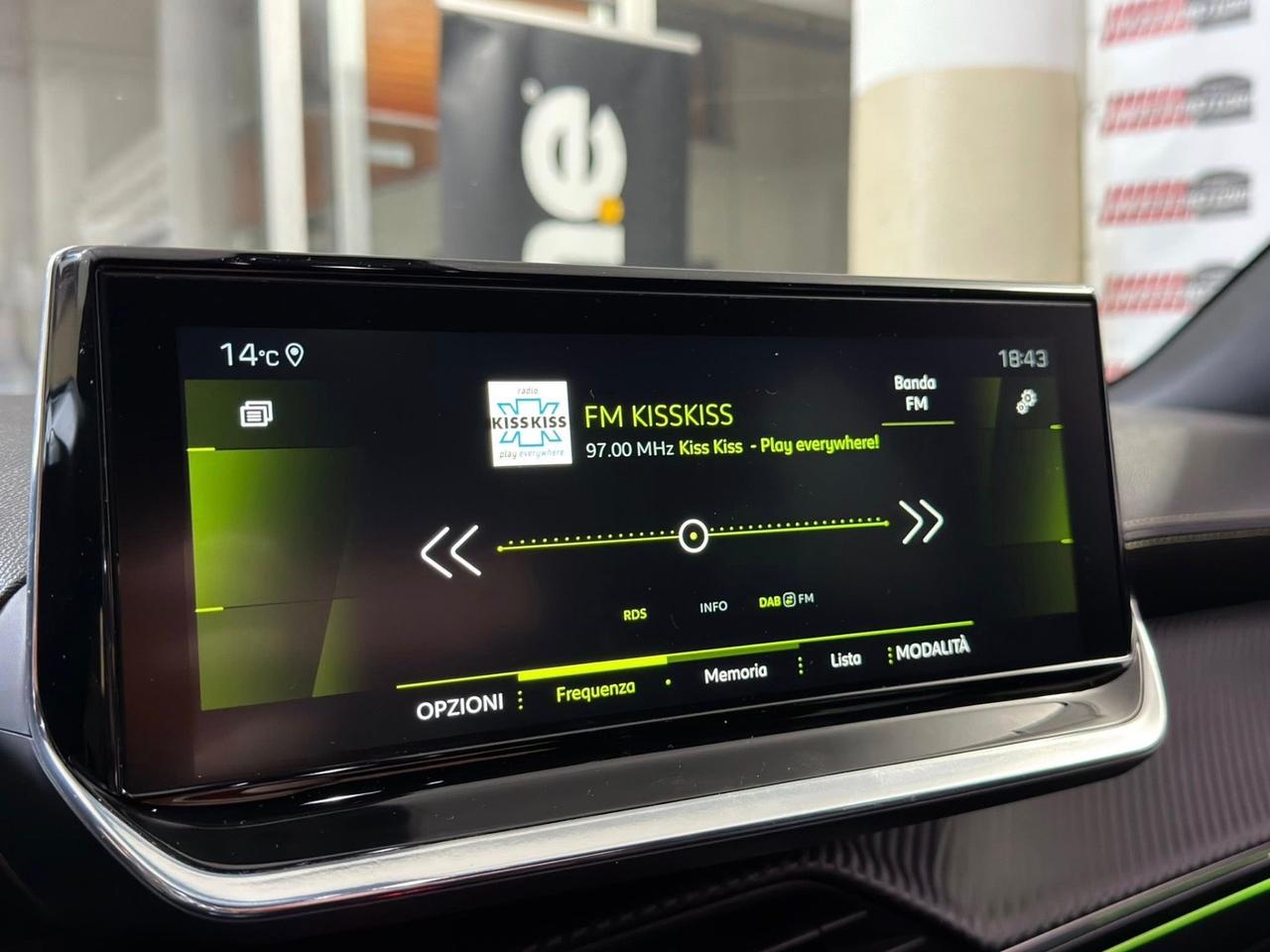 Peugeot 2008 BlueHDi 130 S&S EAT8 GT