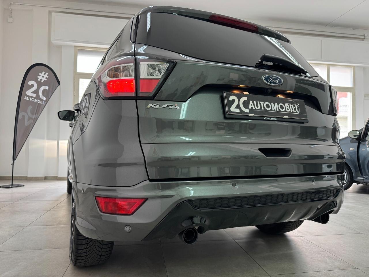 Ford Kuga ST-Line / 1.5 TDCI 120 CV 2WD / DIESEL