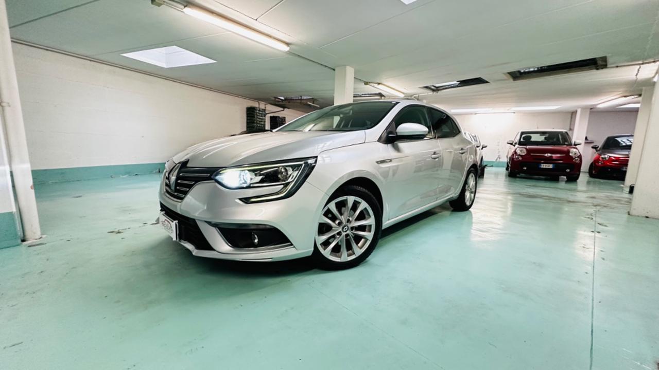 Renault Megane Mégane dCi 8V 110 CV Energy Bose. Ok neopate