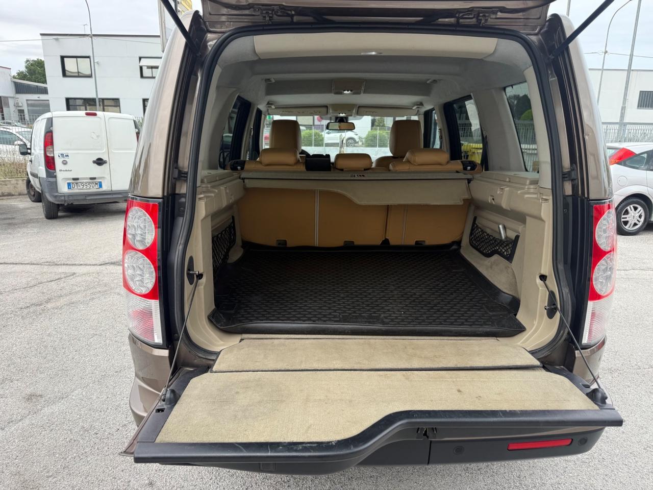 Land Rover Discovery 4 3.0 SDV6 245CV SE ESPETTACOLARE