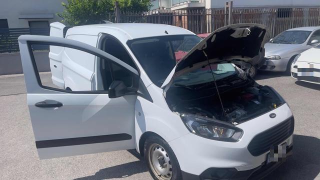FORD Transit Courier 1.5 TDCi 75CV Van Entry Km Certificati