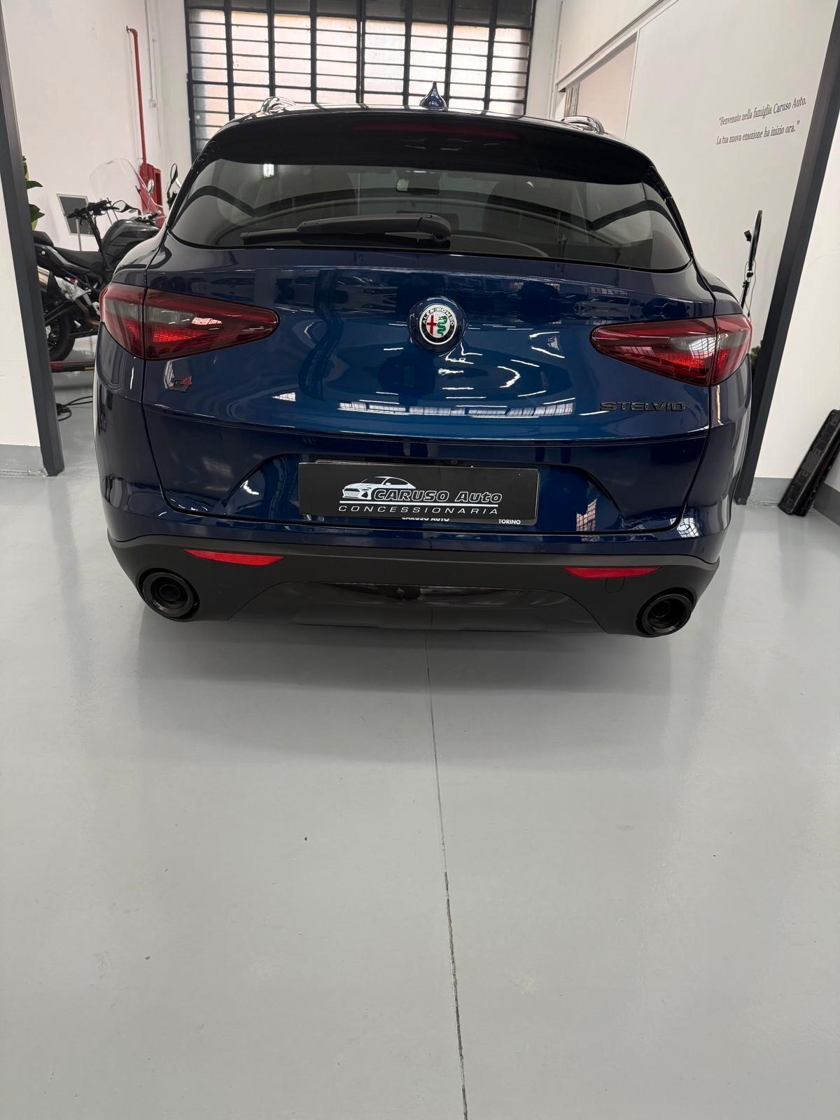 Alfa Romeo Stelvio 2.2 Turbodiesel 190 CV AT8 Q4 B-Tech
