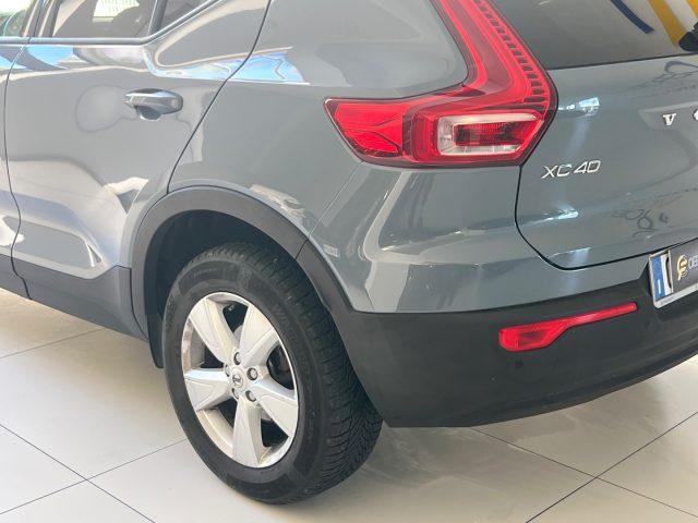 VOLVO XC40 T2 Geartronic Momentum Core