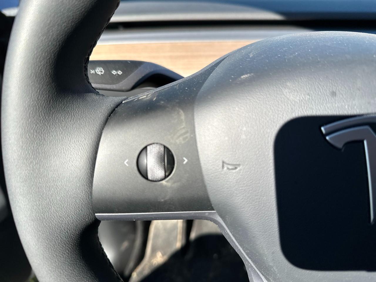 TESLA Model Y 2021 - Model Y Performance Dual Motor awd