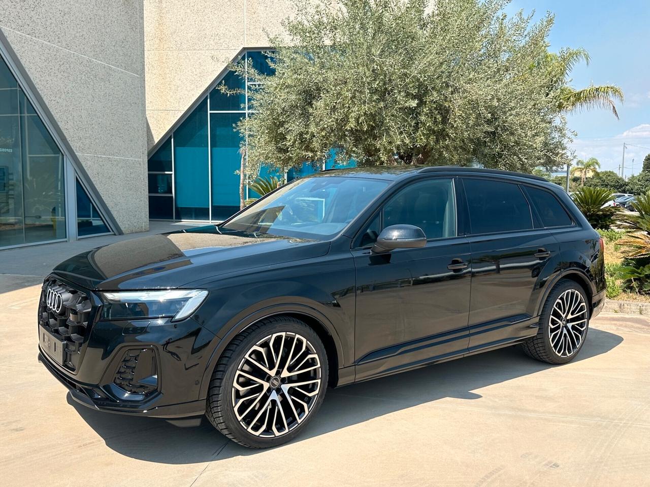 Audi Q7 45 Tdi 7 posti Sline quattro SUPER OFFERTA T-STOCK