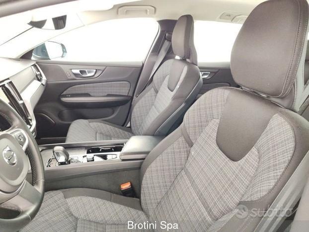 Volvo V60 B4 automatico Core