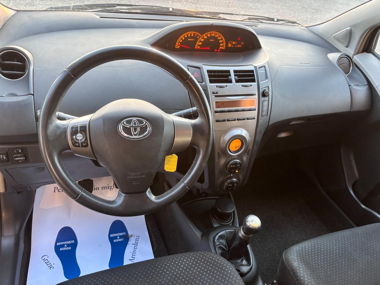 Toyota Yaris 1.0 5 porte