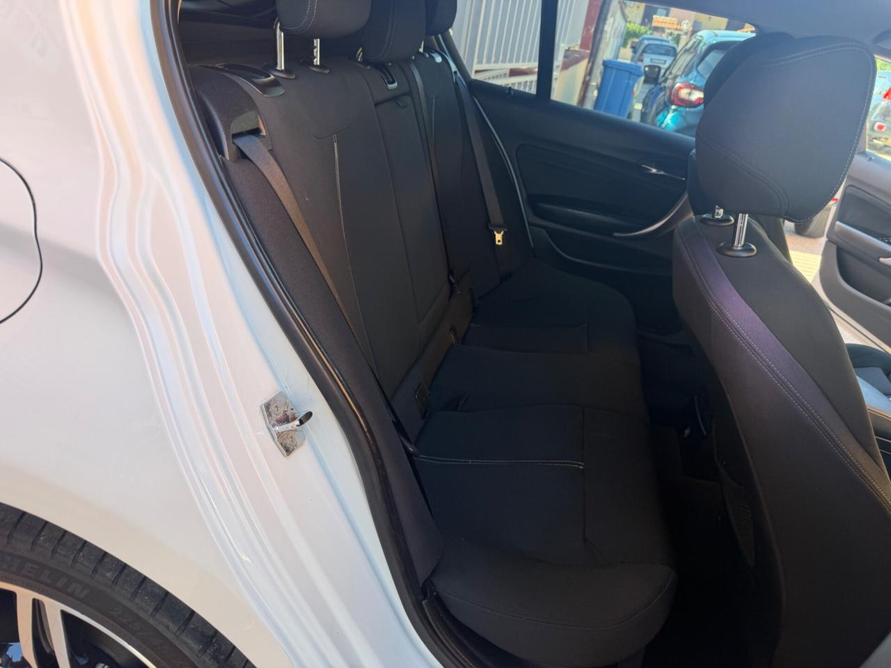 Bmw 118 118d 5p. Msport