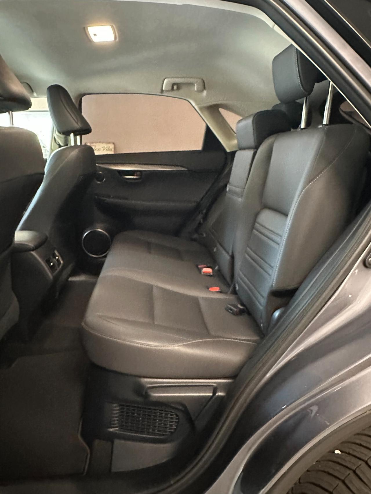 Lexus NX 300h Hybrid Executive 4wd - UnicoPro