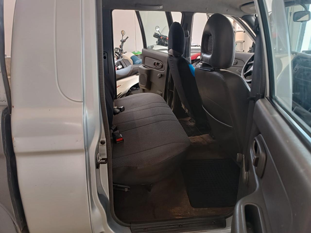 Mitsubishi L200 2.5 TDI 4WD Double Cab Pick-up GL