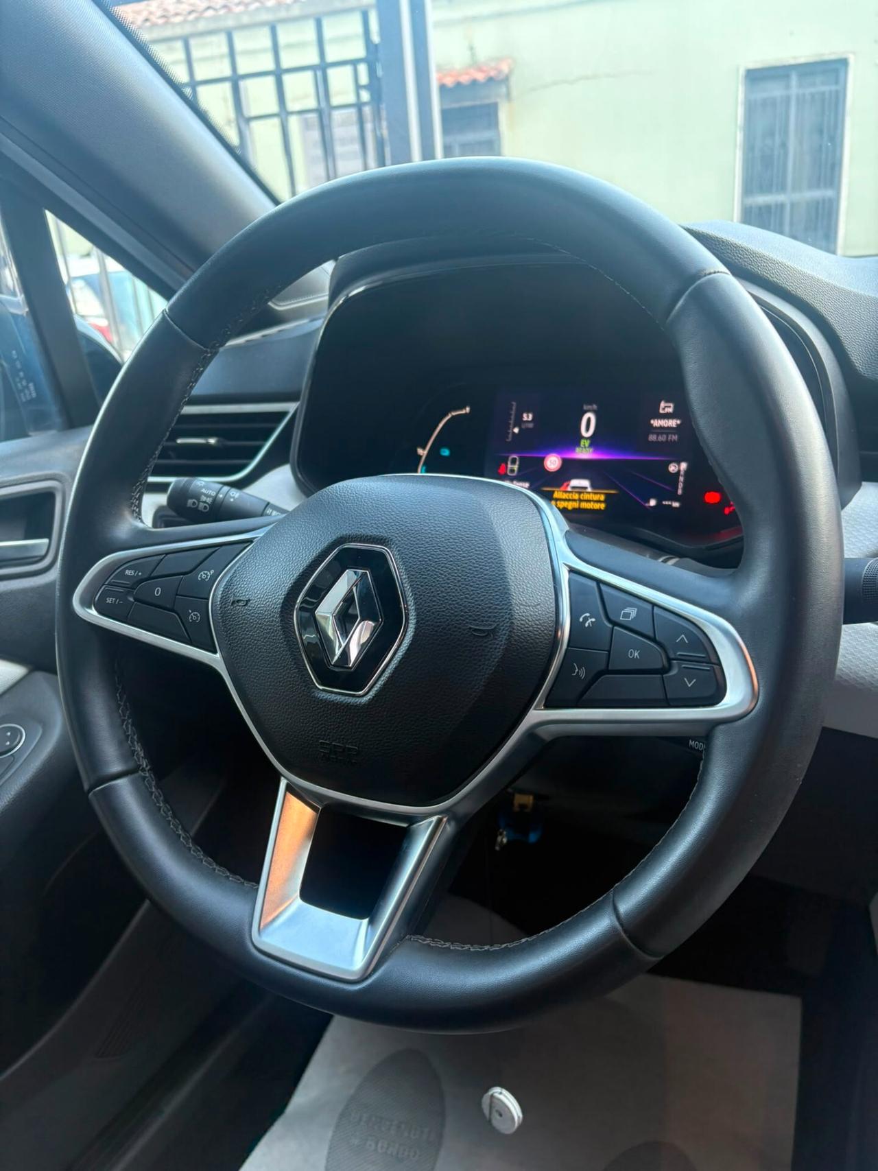 Renault Clio 1.6 E-Tech full hybrid Techno 145cv auto