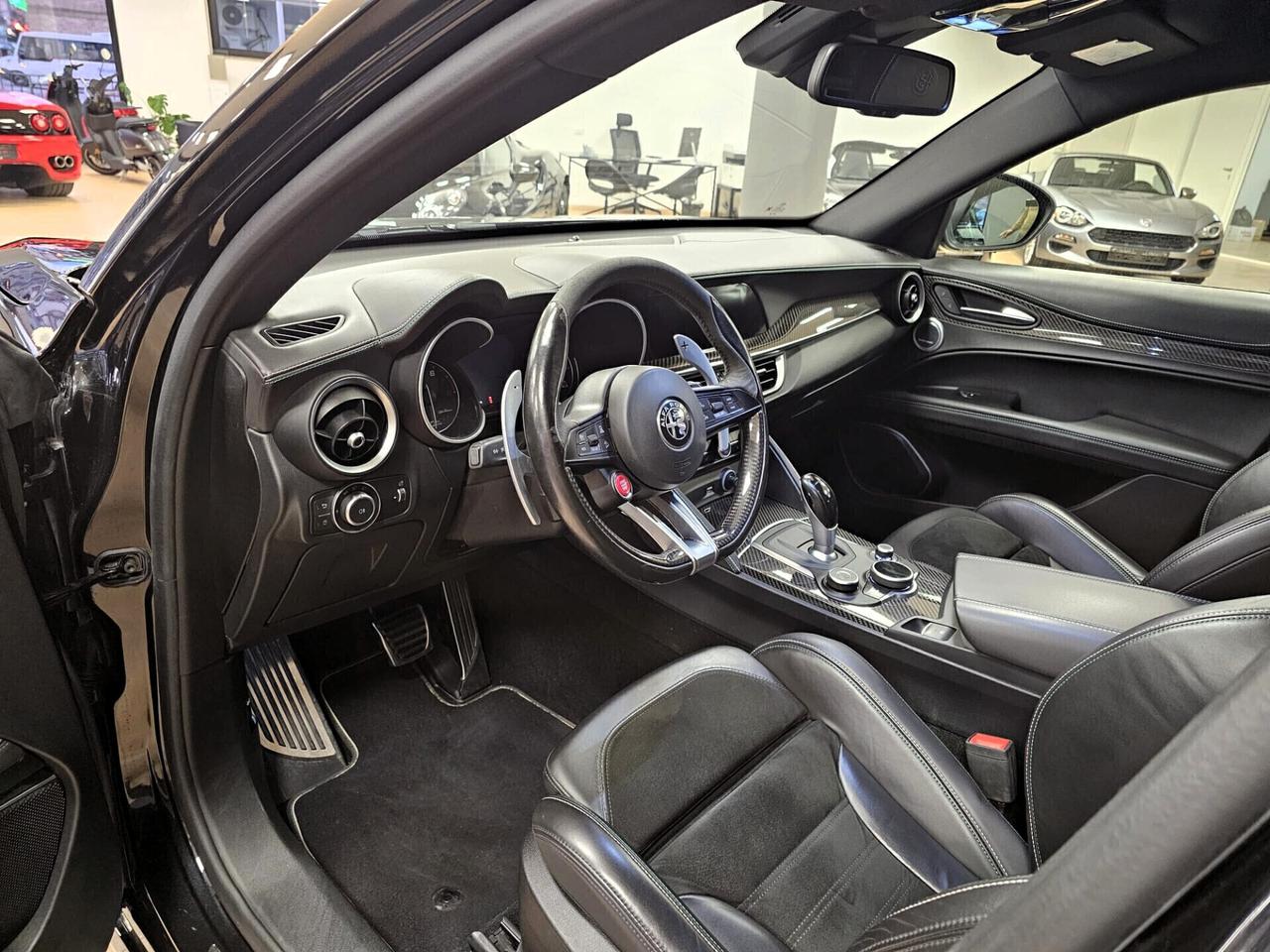 Alfa Romeo Stelvio 2.9 Bi-Turbo V6 510 CV AT8 Quadrifoglio