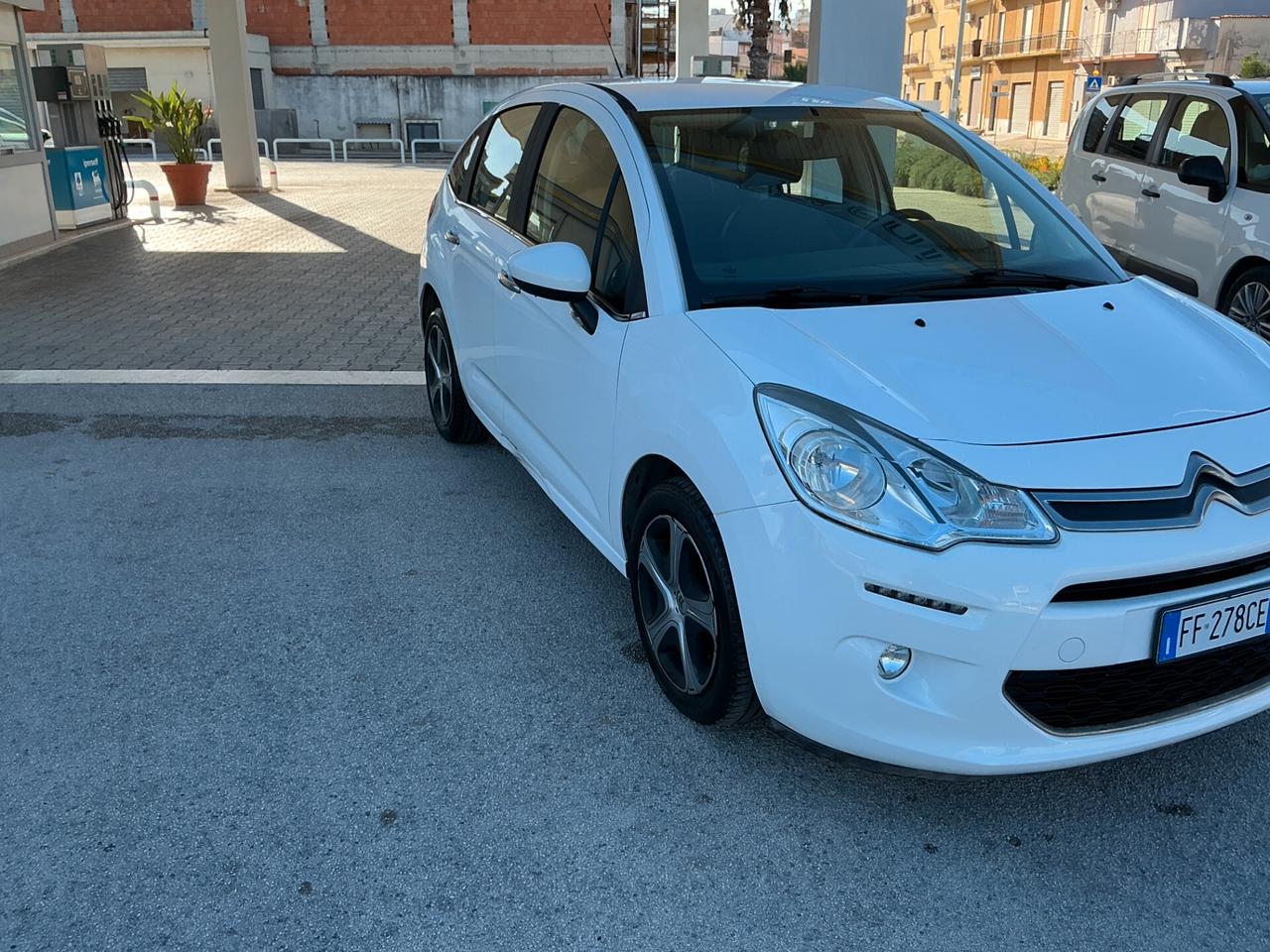 Citroen C3 PureTech 82 Live Edition