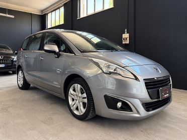 Peugeot 5008 1.6 HDi 7 POSTI