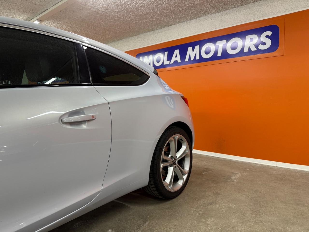 Opel Astra GTC 2.0 CDTI 165CV S&S 3 porte Cosmo S