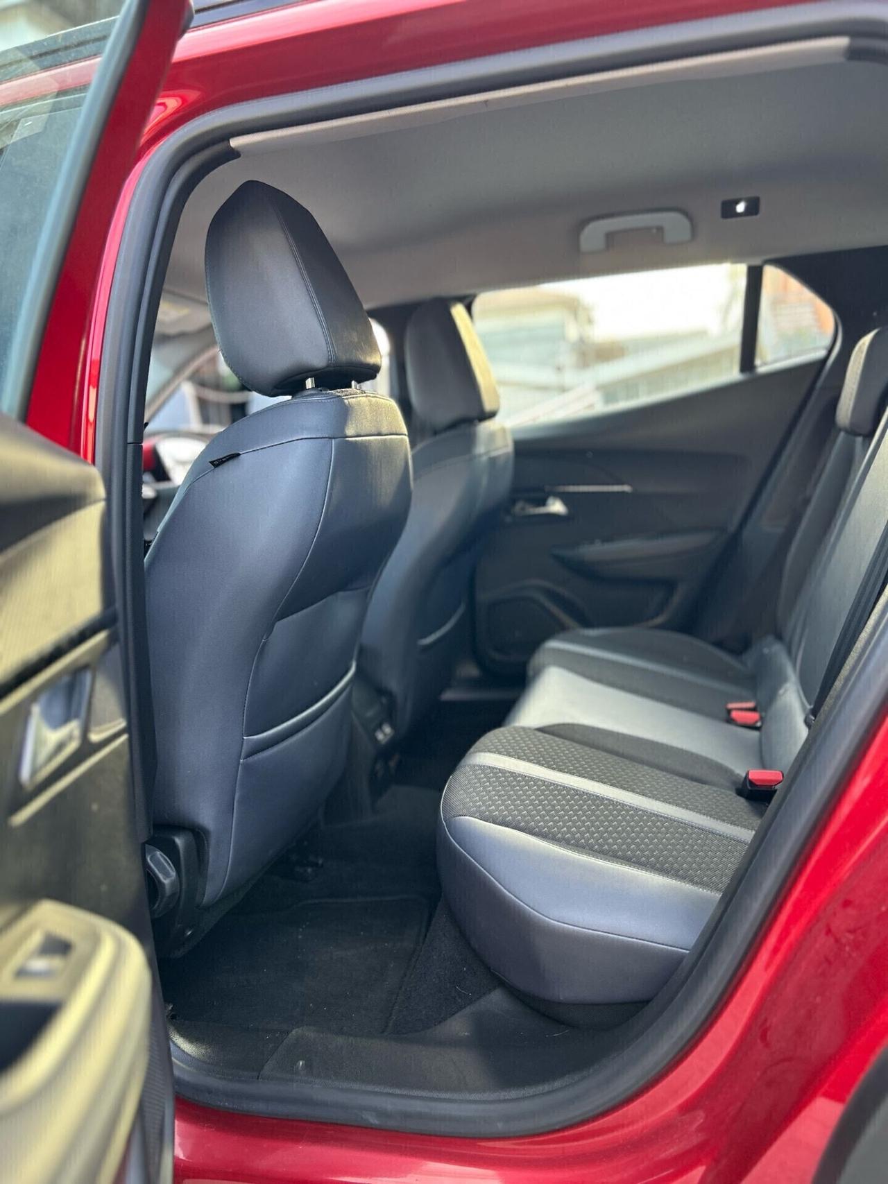 Peugeot 2008 BlueHDi 100 S&S Allure