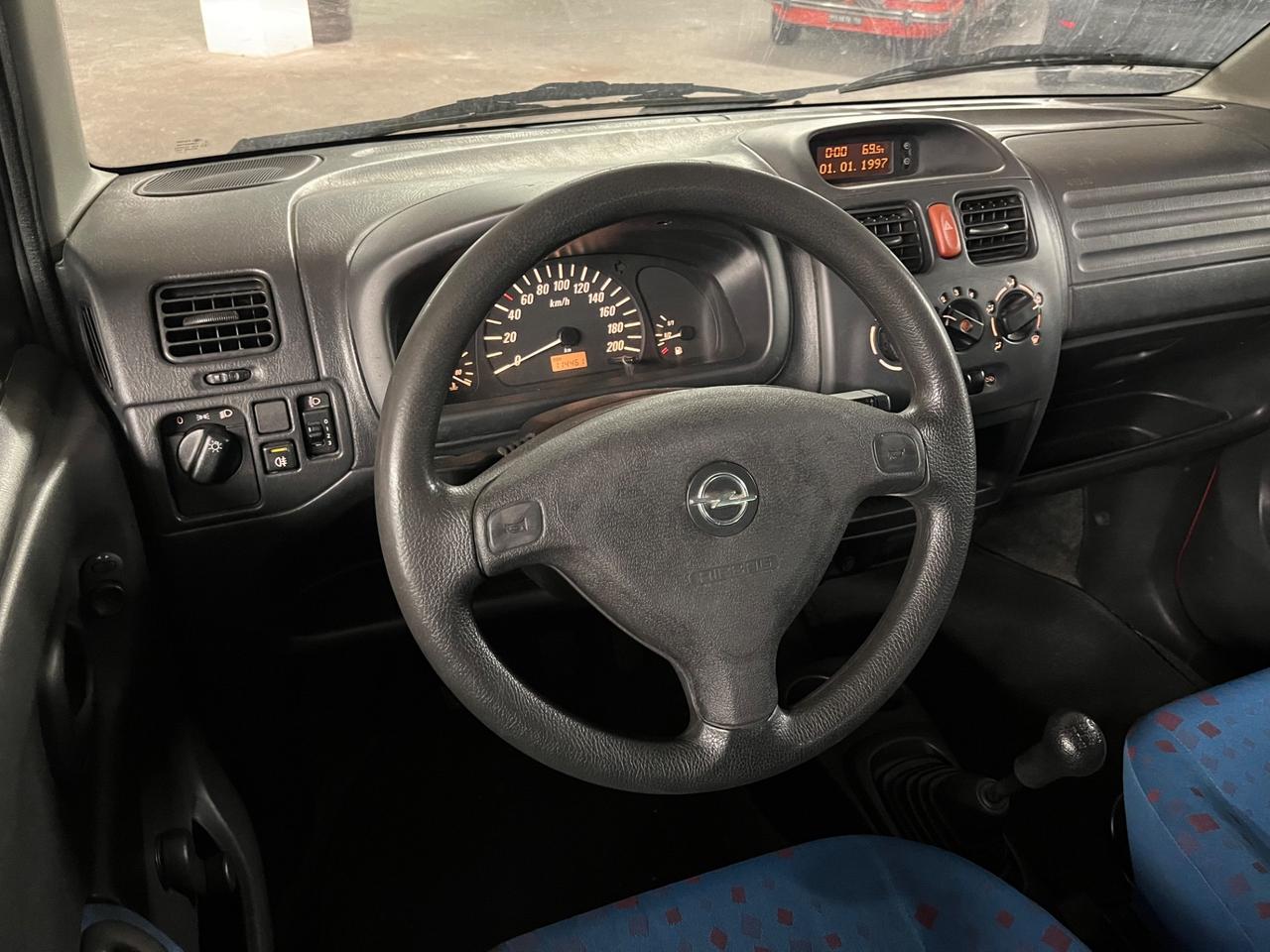 Opel Agila 1.0 12V Club