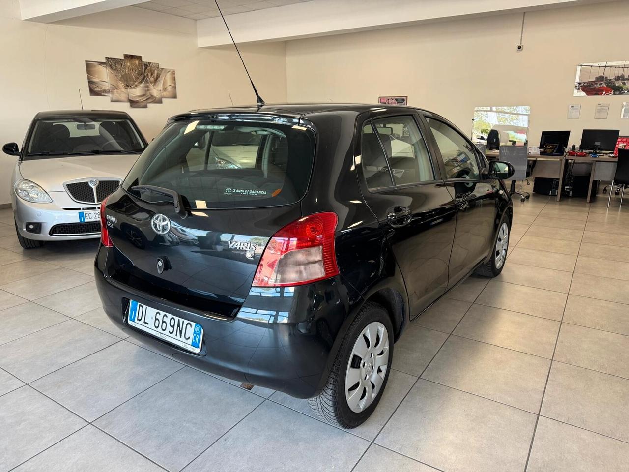 Toyota Yaris 1.3 BENZINA 5P NEOPATENTATI 2007