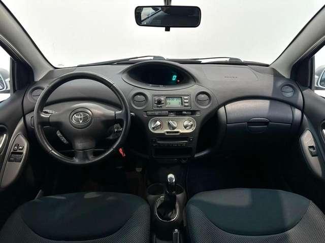Toyota Yaris 1.3 VVT-i 5 P