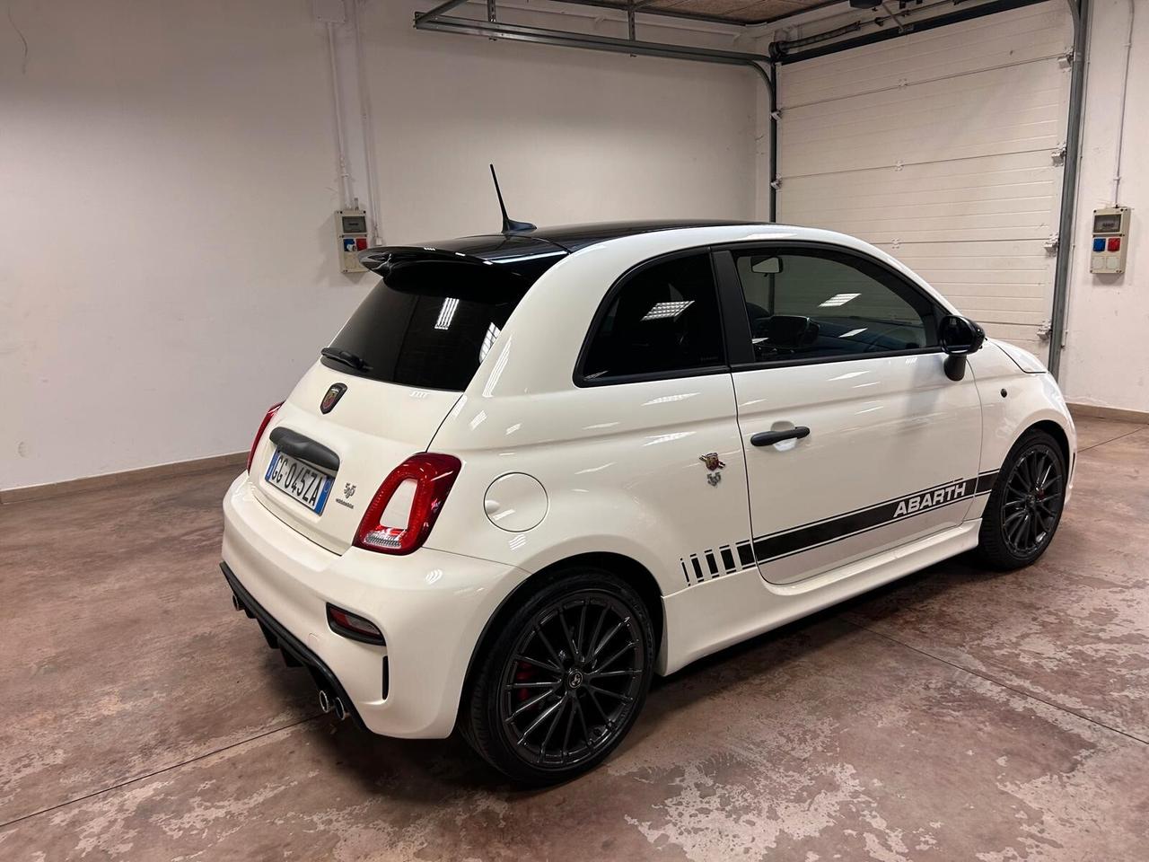 Abarth 595 1.4 Turbo T-Jet 180 CV Competizione