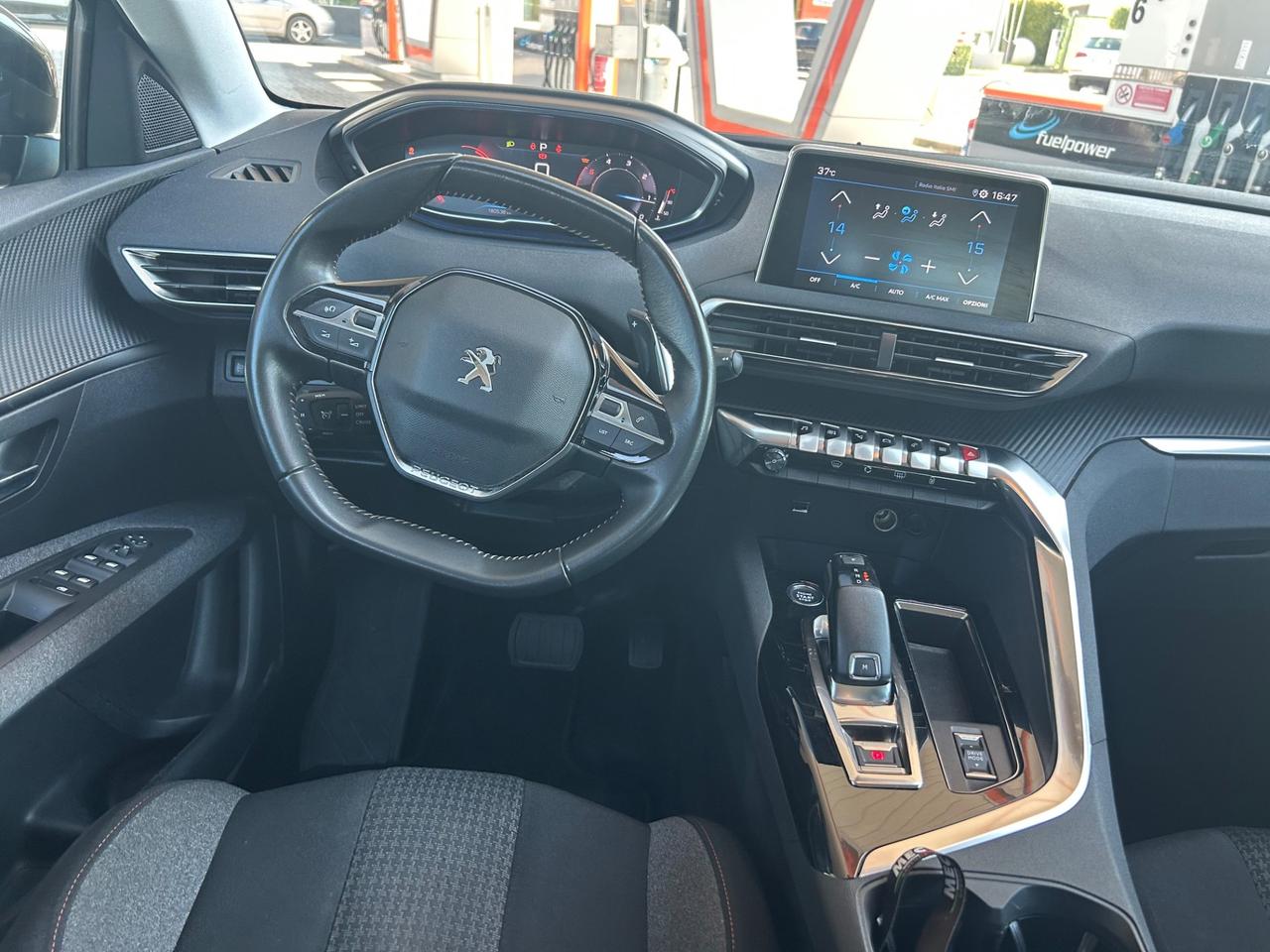 Peugeot 3008 BlueHDi 130 S&S EAT8 Allure