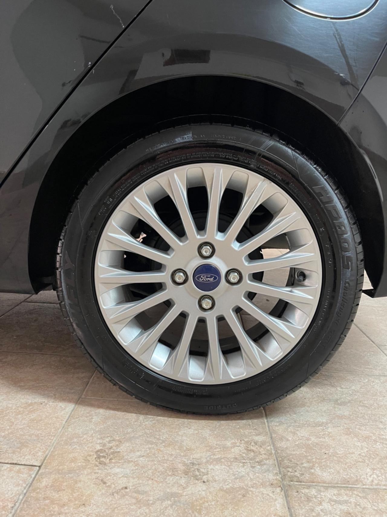 Ford Fiesta 1.5 TDCi 5 porte Vignale