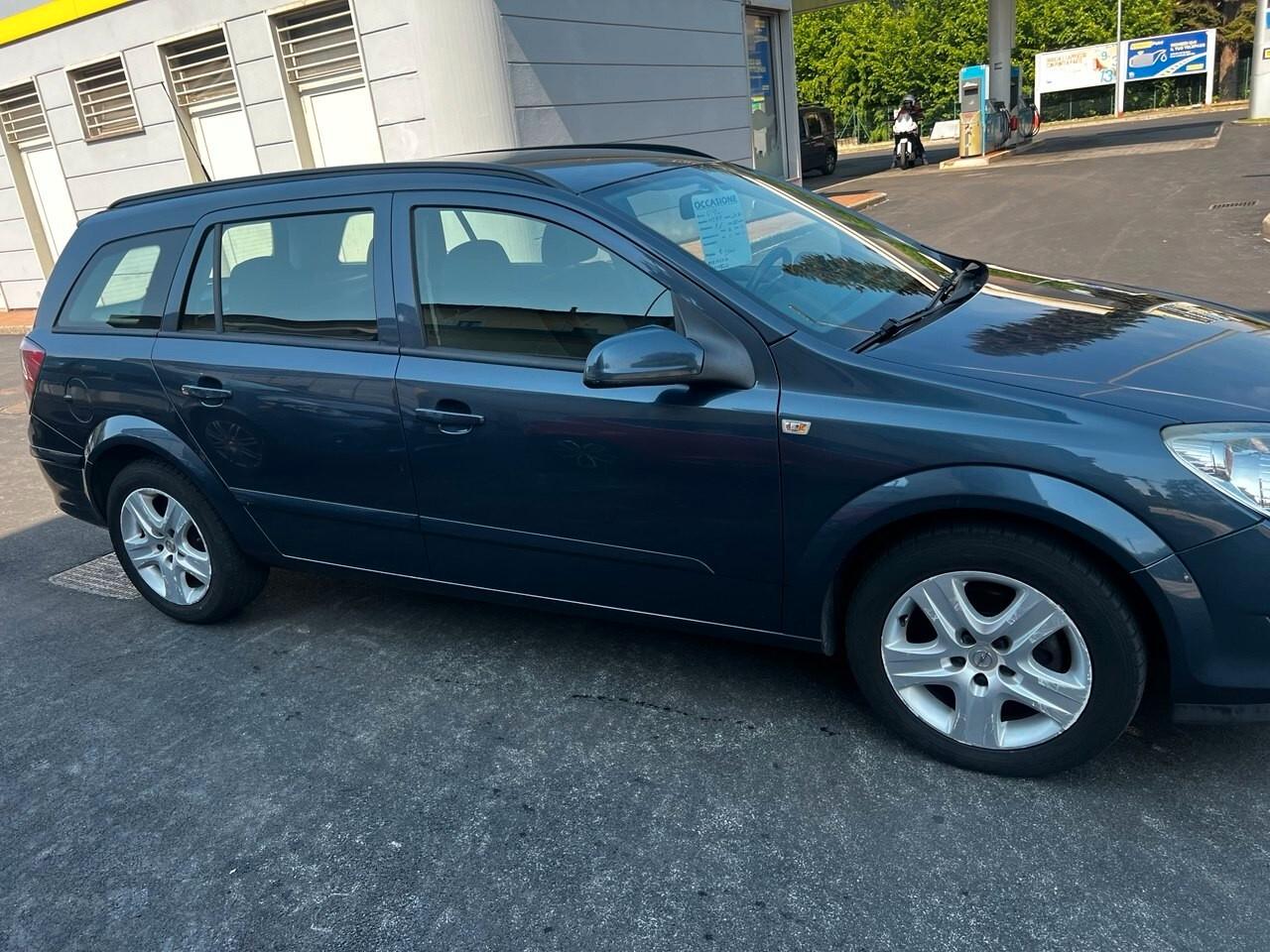Opel Astra 1.6 16V VVT 5 porte Enjoy