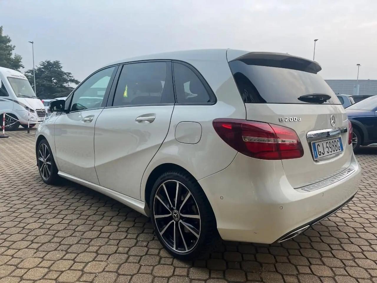 Mercedes-benz B 200 d Automatic Sport