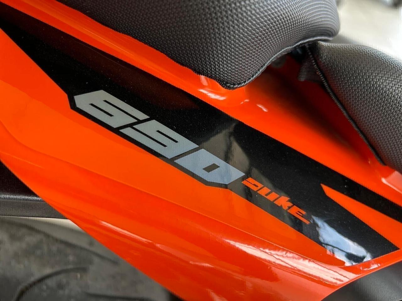 Ktm 690 Duke 73 cv ABS